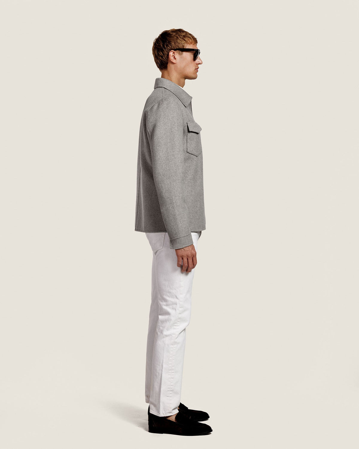 Heren Herfst Winter Overshirt met Borstzakken en Verdekte Knoopsluiting in Lichtgrijs – afbeelding 2